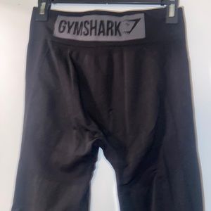 Black gymshark leggings